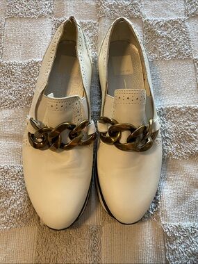 Dolce Vita Women’s Cream Chain-Accent Slip-On Loafers 8